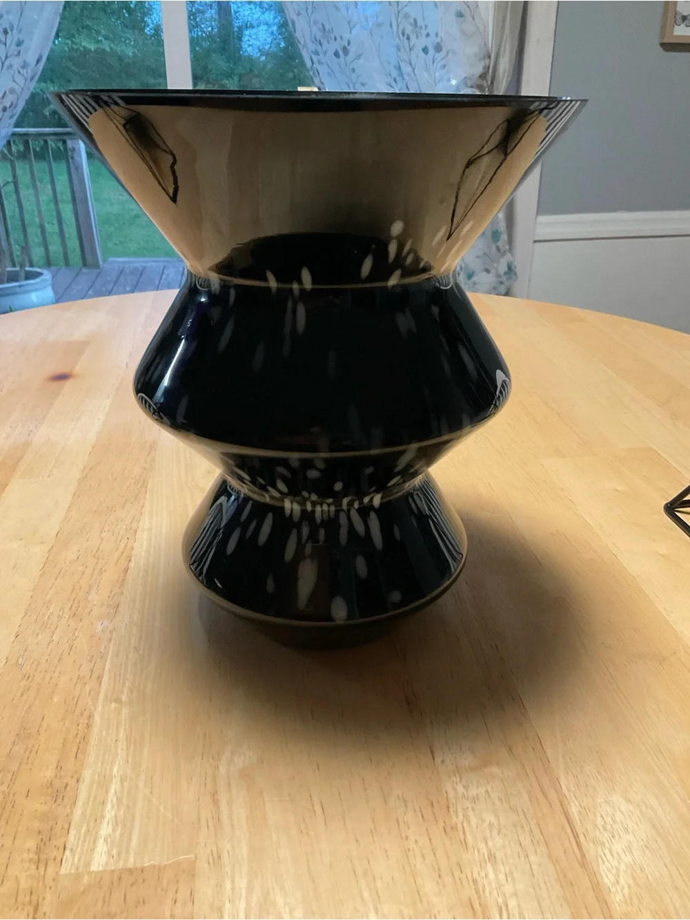 N/A elegant black